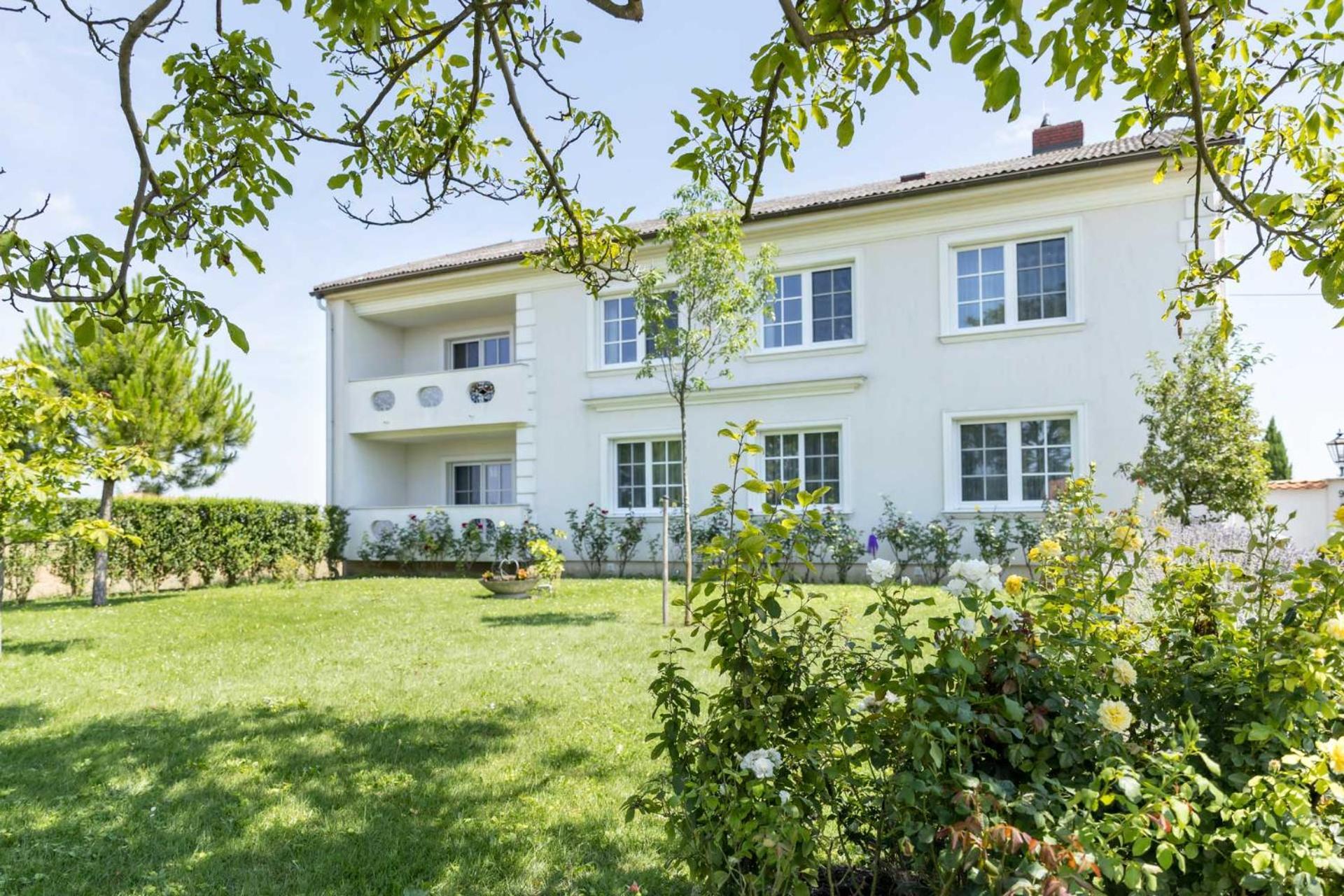 Sekt & Wein - Walter Klein Apartment Illmitz Bagian luar foto
