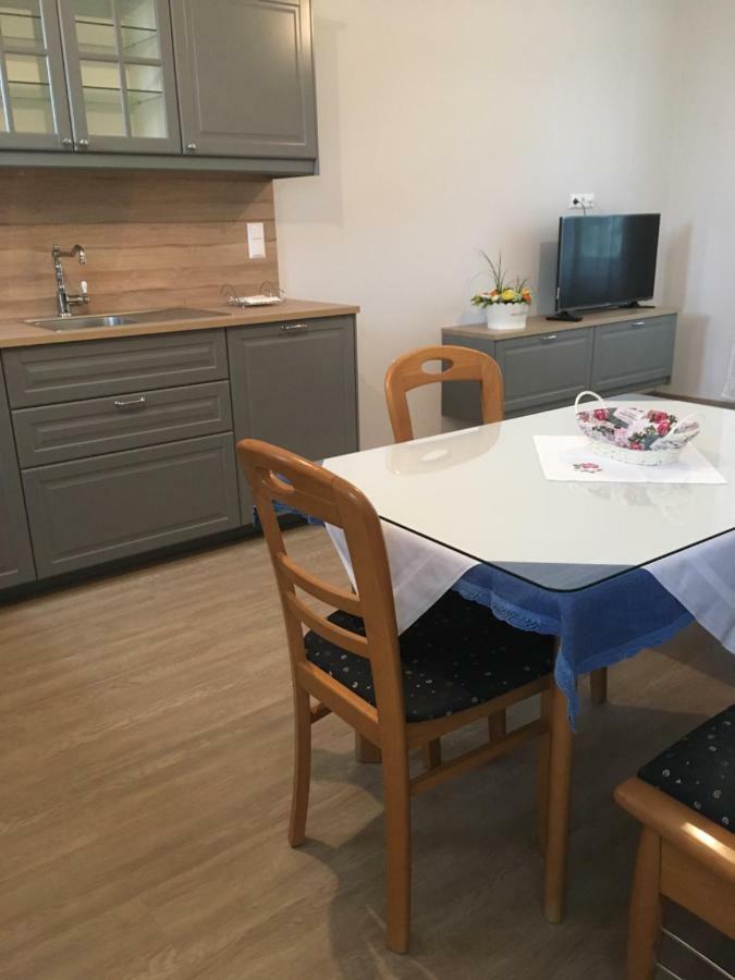 Sekt & Wein - Walter Klein Apartment Illmitz Bagian luar foto